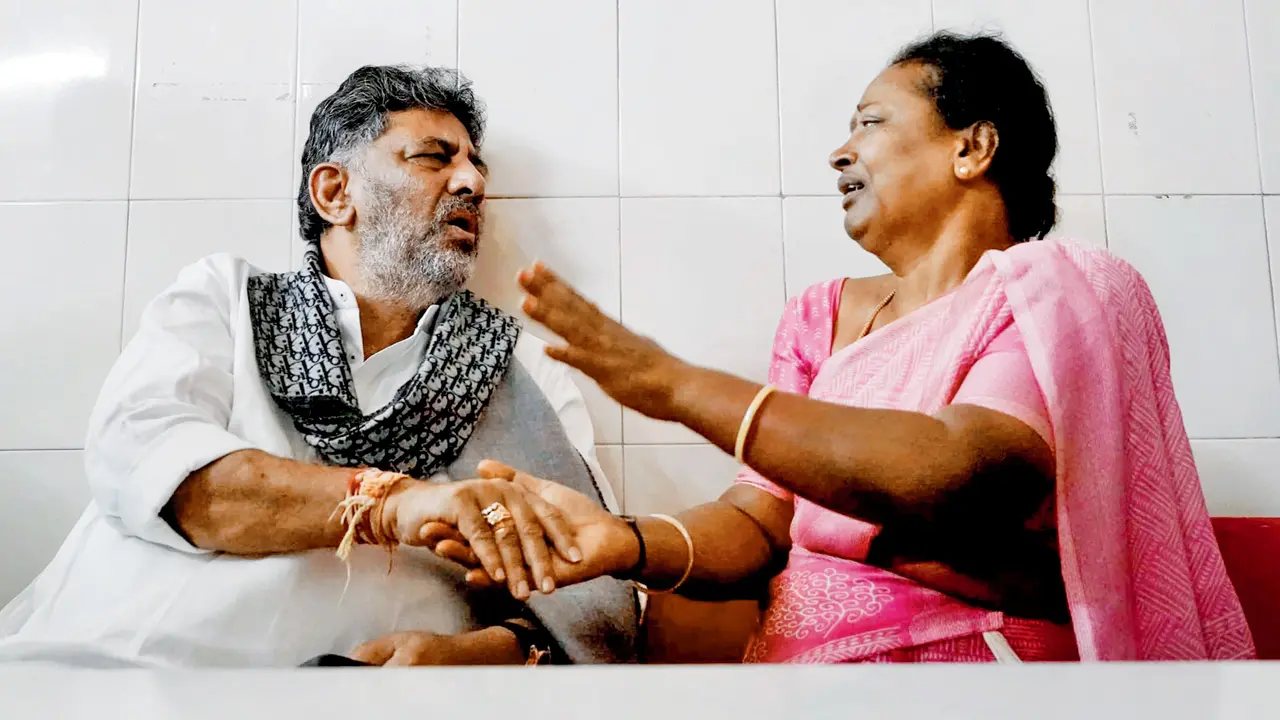 Karnataka government to give Rs 10 lakh for kin of those who died