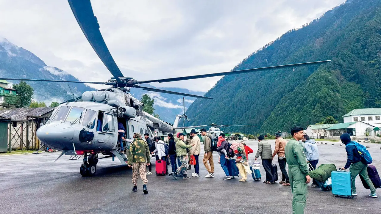 IAF evacuates 44 more tourists in north Sikkim