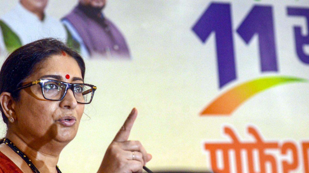 While addressing the media, Smriti Irani said that uplifting people from multidimensional poverty has been a key commitment of Prime Minister Narendra Modi. As a result of this effort, 25 crore citizens in India have successfully risen out of multidimensional poverty and are now moving steadily towards a better and more prosperous life