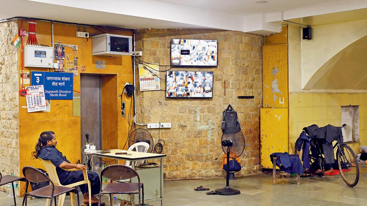 Lifts along the staircases are also not working. Pics/Ashish Raje