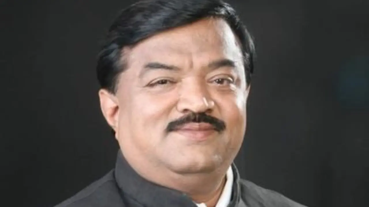 Shiv Sena (UBT) sacks Sudhakar Badgujar for 'anti-party' activities