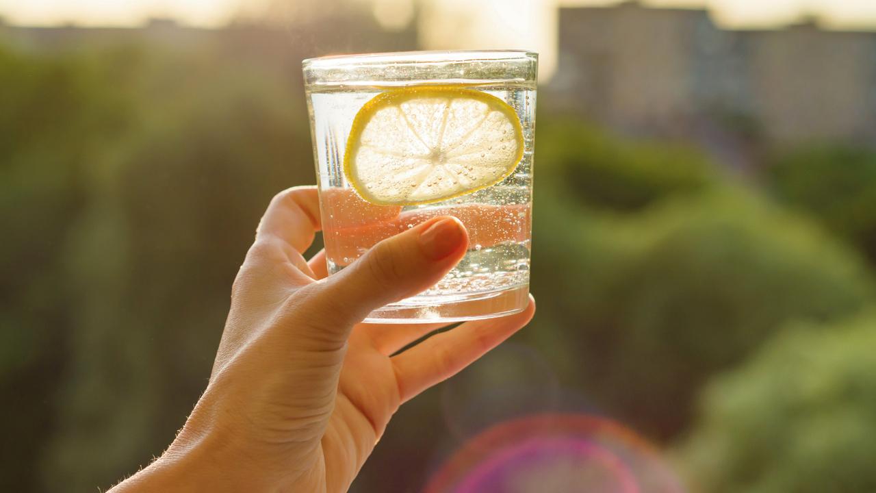Not just waterEven if you’re not sweating buckets, humidity dehydrates sneakily. Aim for 2.5–3L water a day. Infuse water with mint, cucumber, or citrus to feel instantly fresher. You can also snack on watermelon, cucumbers, oranges, and leafy greens