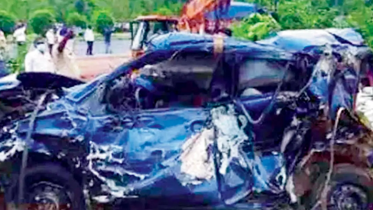 Maharashtra: Three friends from city killed as car plunges into Kasara ghat
