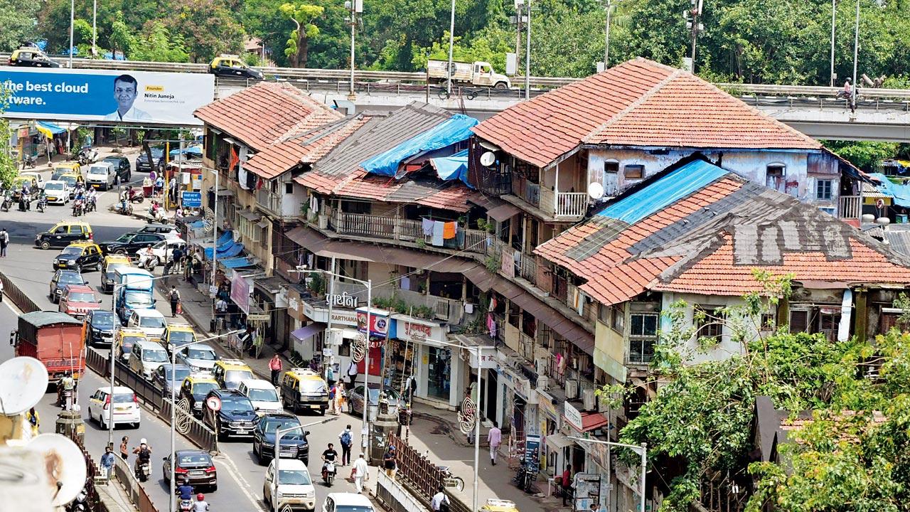 Residents near Elphinstone Bridge push for self-redevelopment amid delays