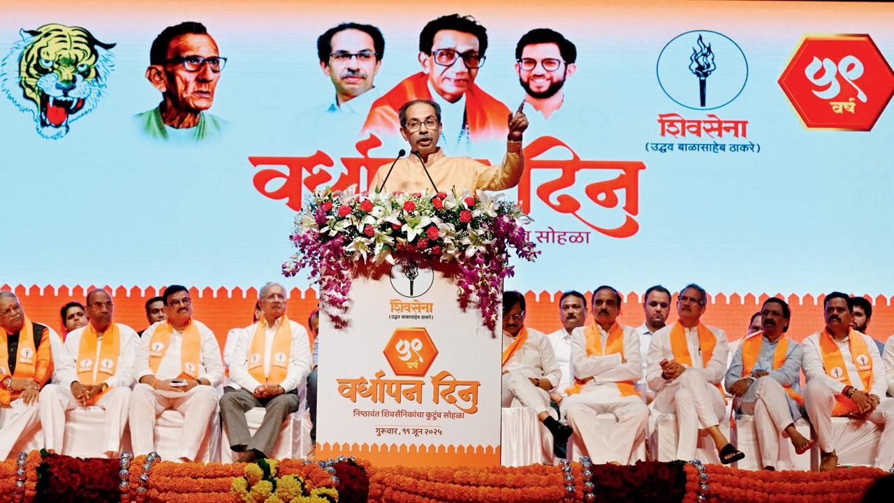 Uddhav throws down the gauntlet: dares govt on Hindi issue