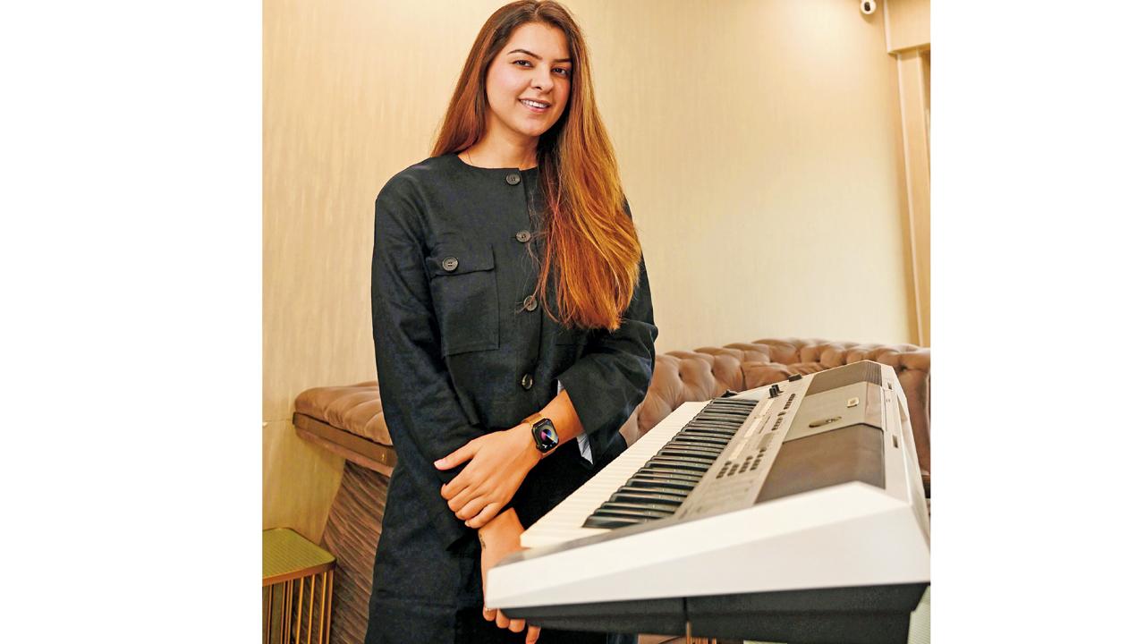 Andheri-based singer Vandana Nirankari says she began singing in Sindhi to preserve the language. Pic/Satej Shinde