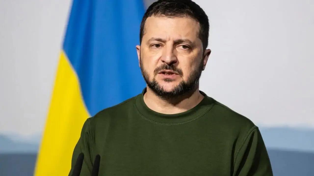 Zelenskyy calls for more pressure on Russia after deadly missile strike