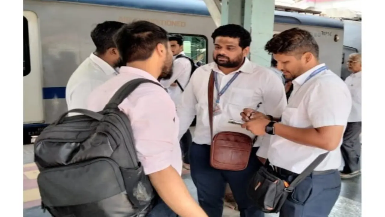 Western Railway collects Rs 43.54 crore in fines from ticketless passengers