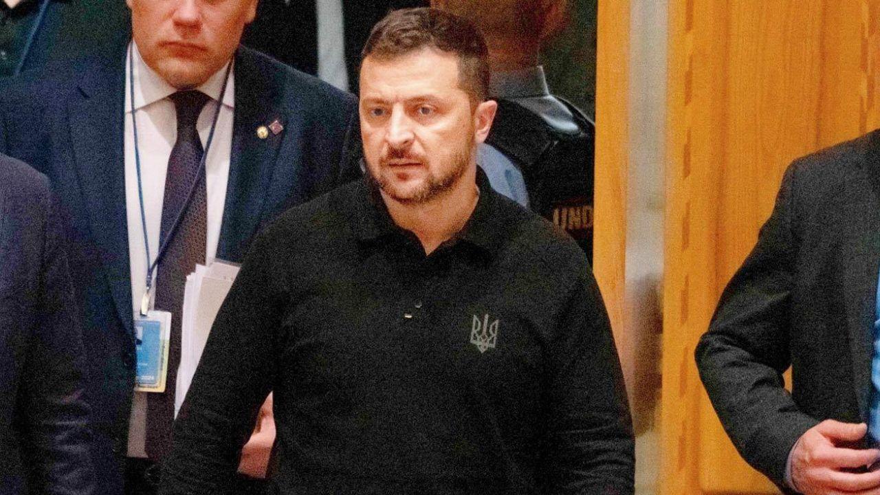 Zelensky says only he will discuss Ukraine’s territorial issues with Putin amid