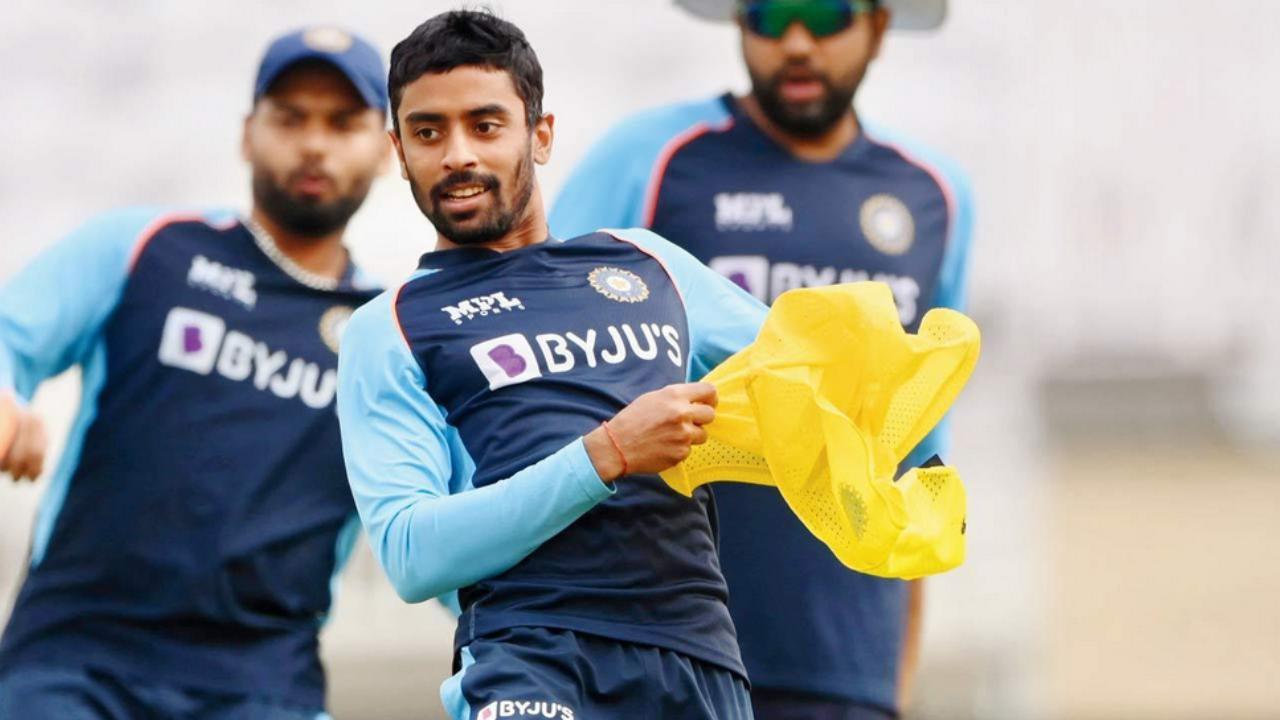 Abhimanyu Easwaran
Abhimanyu Easwaran, a domestic stalwart who has been waiting to play for the national side, still has to wait for his time to come. After scoring tons of runs in domestic cricket, the Uttarakhand-born has secured his place in the national squad, but fell short of cementing his place in the squad