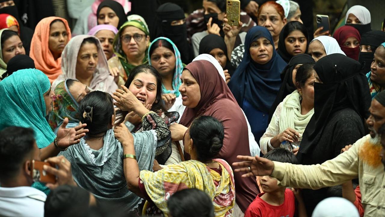 The funeral was held in accordance with Islamic rites, with hundreds attending to offer prayers and support to the grieving family