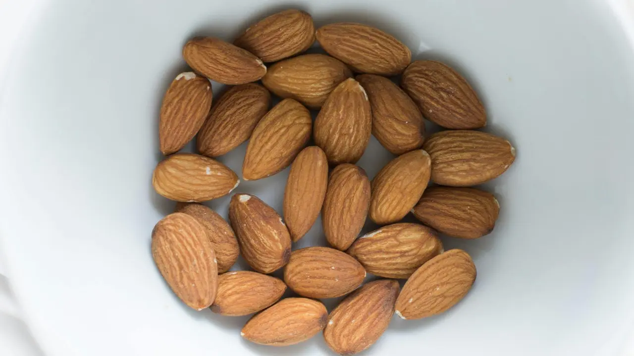 Suffering from metabolic syndrome? Almonds may help improve health, finds study