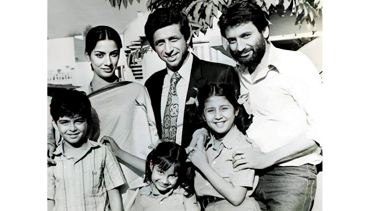 The cast of Masoom with (extreme right) director Shekhar Kapur 