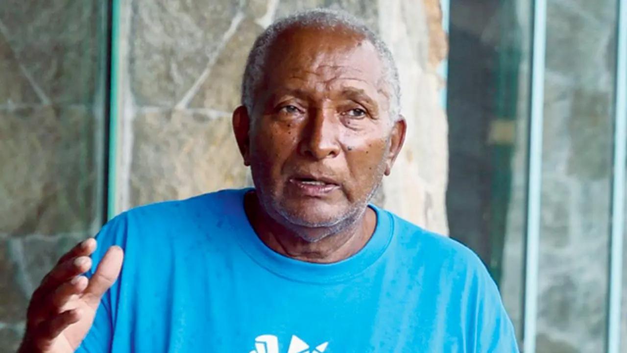 Fierce Caribbean pacer Andy Roberts claimed three wickets in 10 overs. Malcolm Marshall, Michael Holding and Larry Gomes registered two wickets each to their names. Joel Garner, too, managed to pick up one wicket