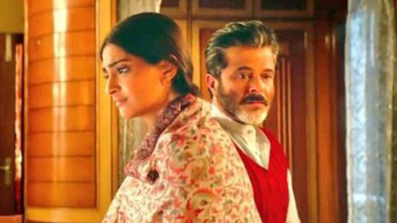 Sonam Kapoor and Anil Kapoor: An emotional father-daughter moment
In Ek Ladki Ko Dekha Toh Aisa Laga (2019), Sonam and Anil Kapoor played daughter and father, sharing screen space for the first time. Their real-life bond added depth to a touching story about identity and acceptance, making their heartfelt moments feel honest, emotional, and beautifully grounded