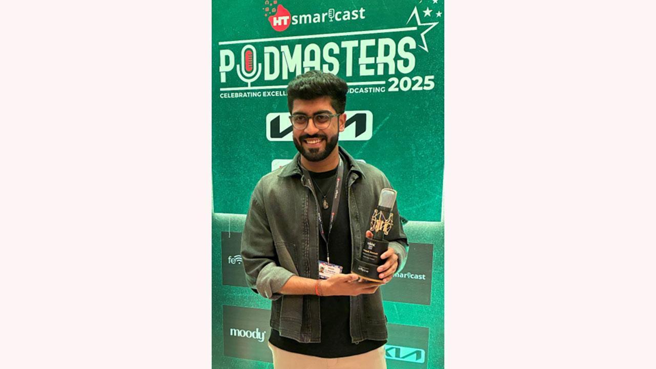 Deepak Pareek Wins 'Best Podcast - Society & Culture' Award at HT Podmasters Awards 2025 for his Podcast - ‘The Chill Hour’