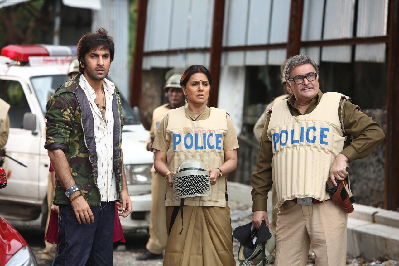 Ranbir Kapoor with dad Rishi Kapoor
Besharam (2013) featured Ranbir Kapoor alongside his parents, Rishi Kapoor and Neetu Kapoor, in a rare family affair on-screen. Ranbir played a charming thief, while Rishi and Neetu starred as the quirky cop couple trying to catch him. Their off-screen bond brought an added charm to their scenes. The trio’s natural comfort with each other gave Besharam a light-hearted, nostalgic appeal despite its unconventional casting