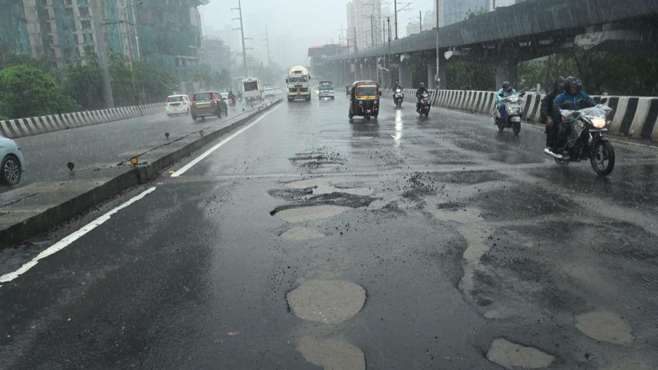 With the Western Express Highway being one of Mumbai’s primary arterial routes, even minor road issues can quickly escalate into major traffic snarls