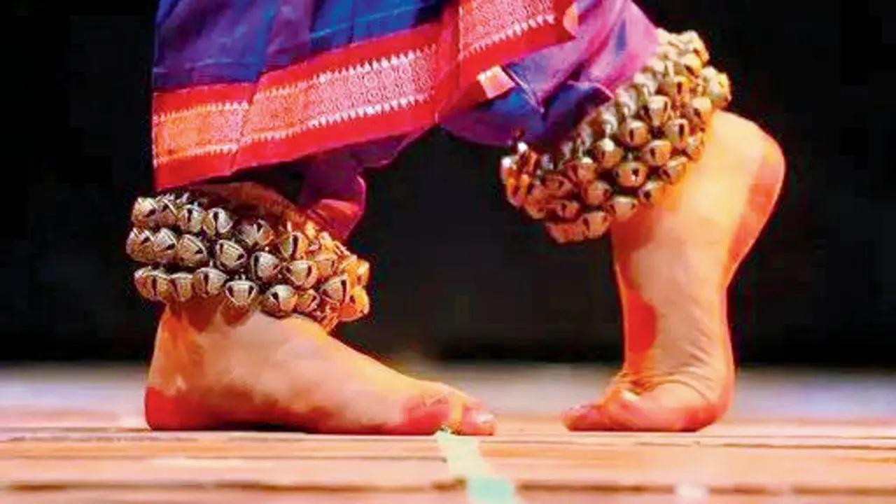 An eternal longingA story powerfully told in the classical form of Kathak from the Aditya Garud Dance Company, Ehsaas is a soulful display of desire through the eyes of Lord Krishna encapsulating the Navarasa (nine emotions).
When: June 13 Where: Acharya Pralhad Keshav, Atre Rang Mandir, KalyanPrice: Rs 200 onwardsTo buy: bookmyshow