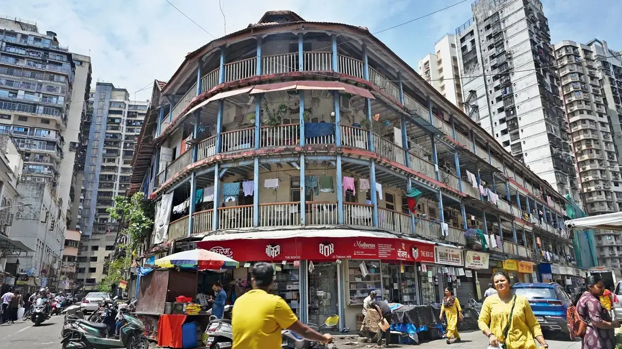 Navi Mumbai lists 527 unsafe buildings, calls for audits