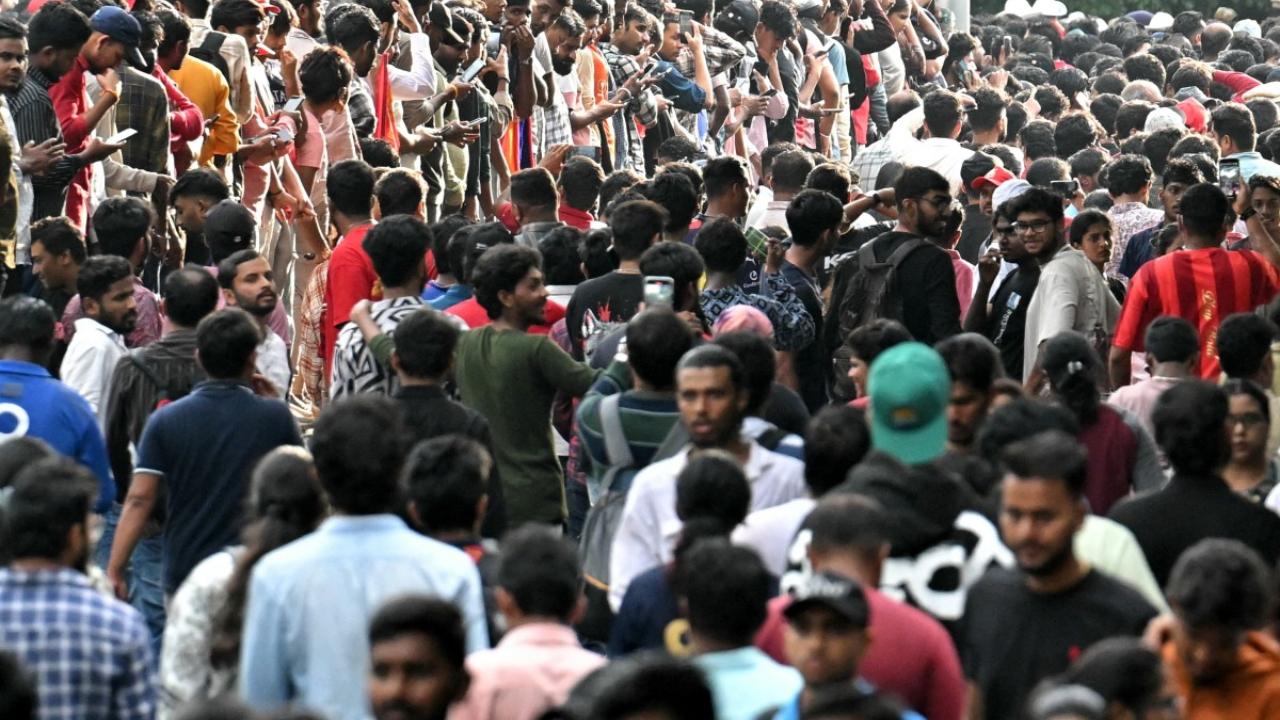 The disaster unfolded as fans packed the streets in large numbers to greet the newly-crowned IPL champions, who had returned victorious after a thrilling win over Punjab Kings in Tuesday night’s final. However, the atmosphere of celebration quickly descended into chaos, with endless crowds jostling for space and police attempting to control the mob using batons.