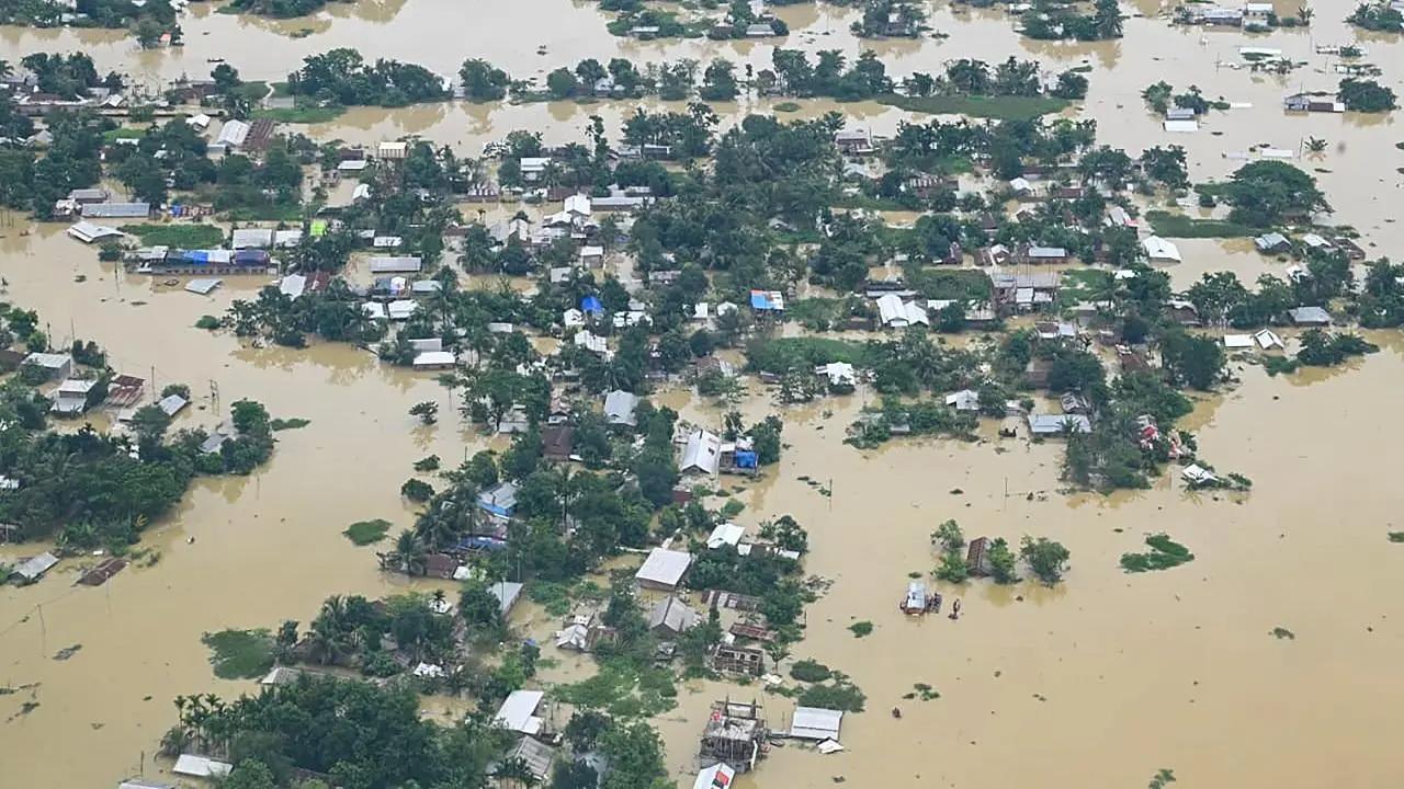 Arunachal Pradesh floods and landslides claim 11 lives 
