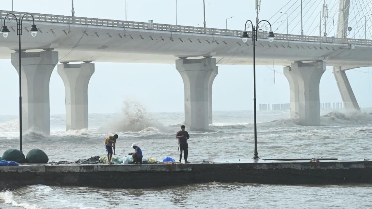 The weather department predicted that the city was likely to experience generally cloudy skies on Tuesday, with a possibility of moderate rainfall in both the city and its suburbs