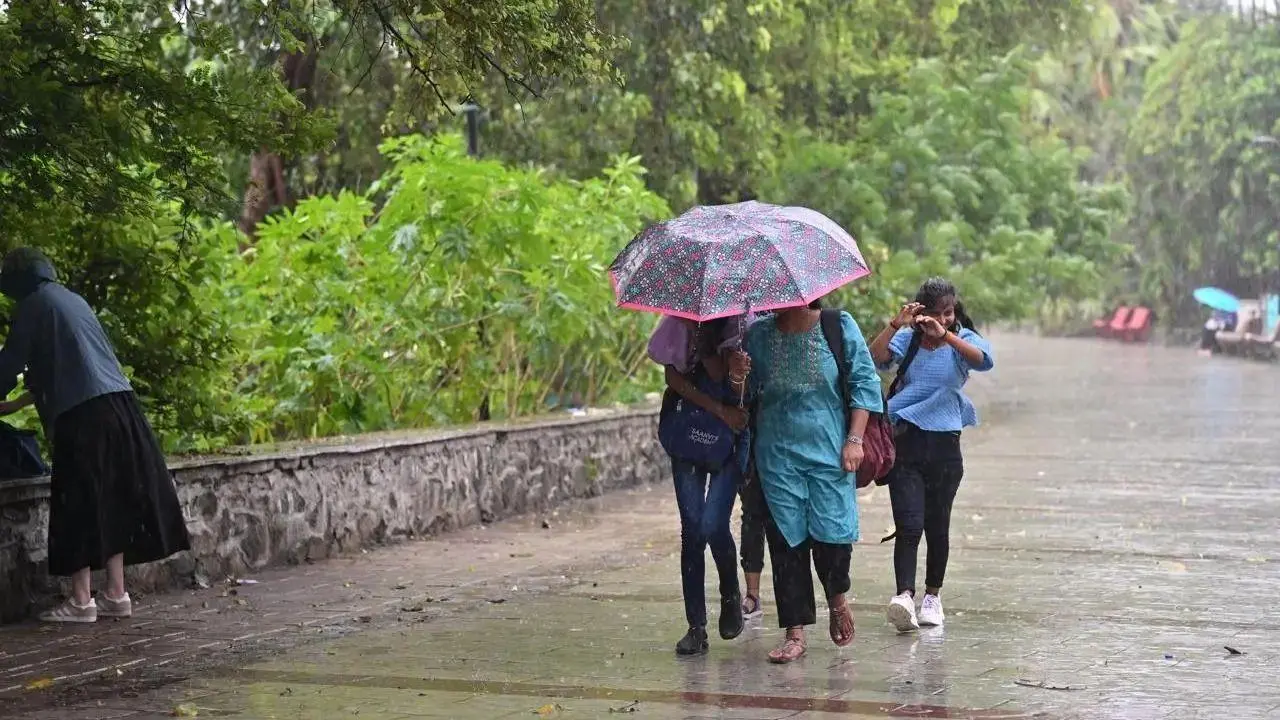 Mumbai News LIVE Updates: Monsoon likely to cover most parts of northwest India