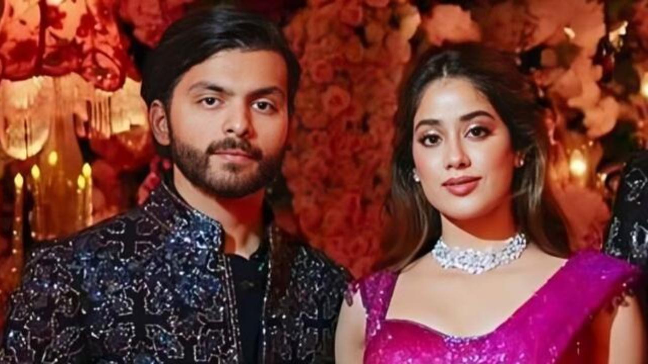 Janhvi Kapoor and Shikhar Pahariya take a stroll in London - Watch