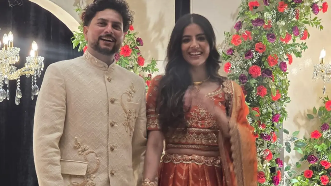 Kuldeep Yadav shares photos with fiancée Vanshika, deletes it hours later