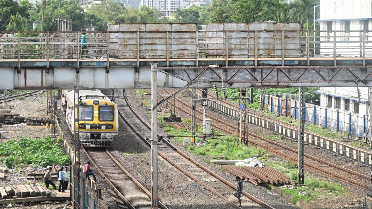 The old slab has been replaced with a new I-section and chequered plate. A total of 28.5 metric tonnes of steel was used during the 16-day period to repair the structure
