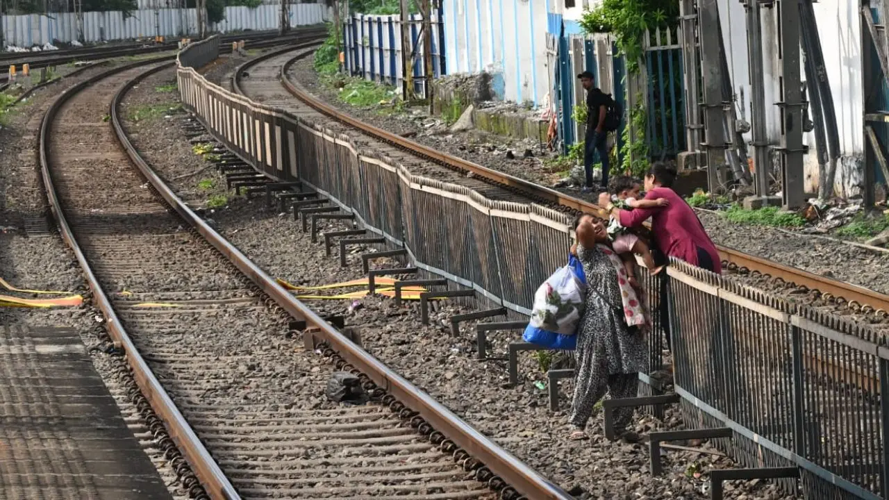 This dangerous practice persists even though safer options are readily available, raising concerns about public awareness, enforcement, and the urgency of behavioural change