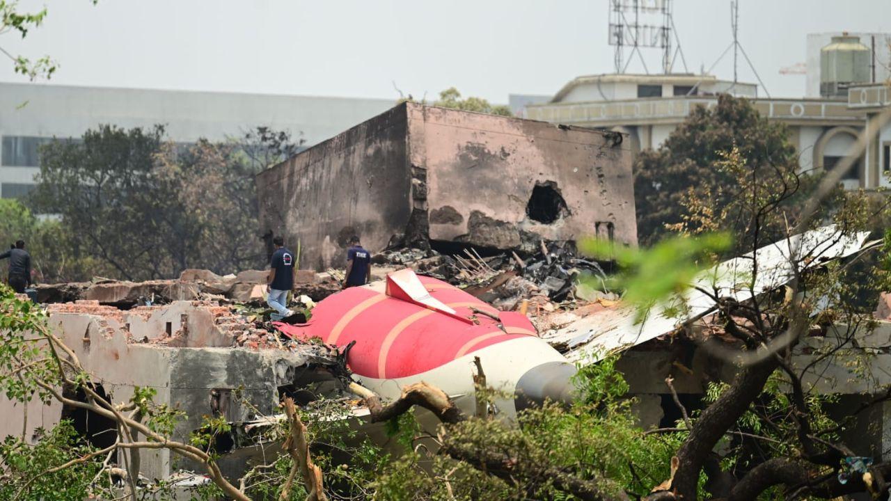 A team of doctors from the IMA, Gujarat branch, assisted by the IMA-Medical Student Network, has been promptly deployed to the incident site and City Hospital, Ahmedabad, to assist in emergency medical care