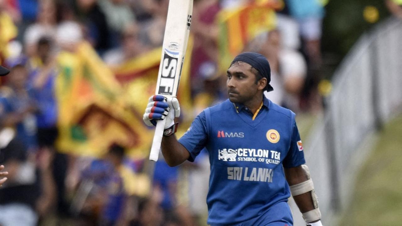 Following them is former Sri Lanka cricketer, Mahela Jaywardene, who has 205 outfield catches in 149 Test appearances