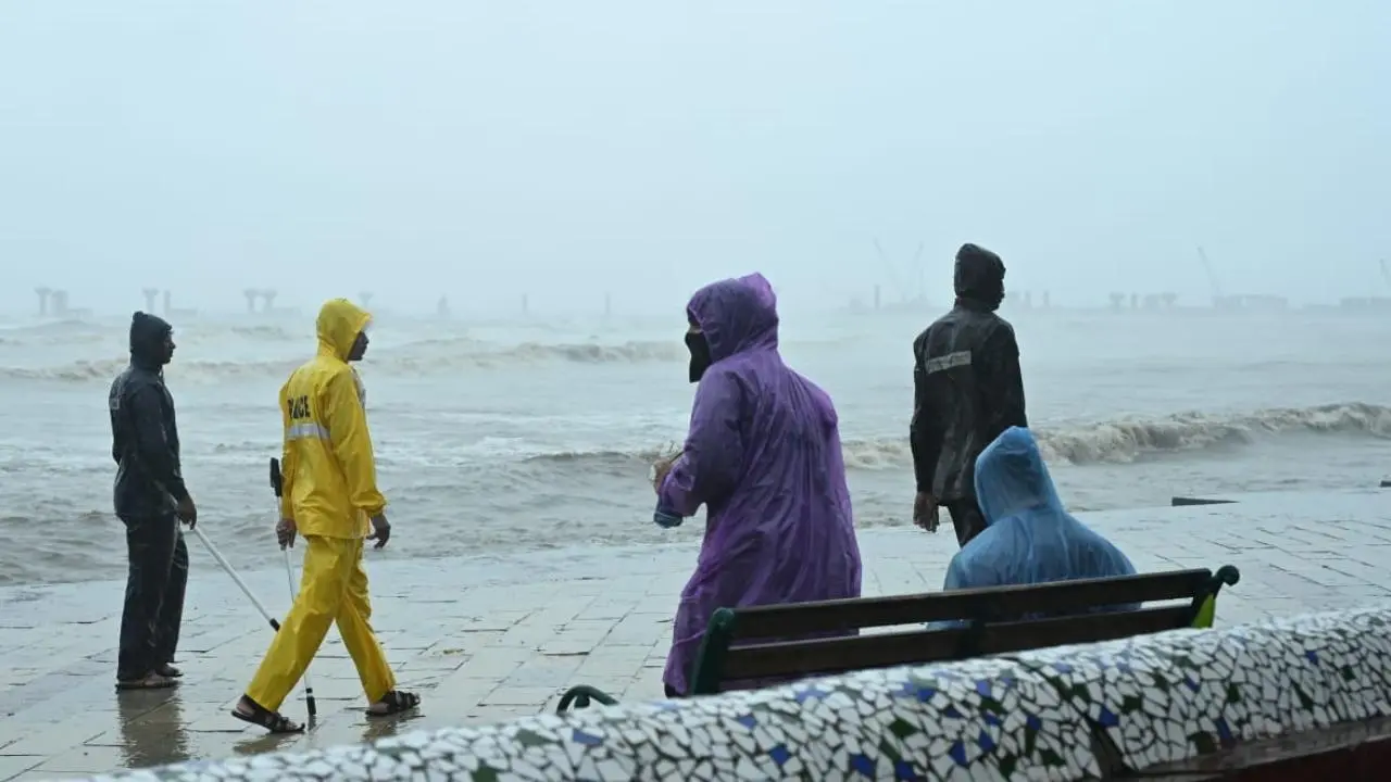 IN PHOTOS: Hightide hits Mumbai seashores as city continue to witness rains