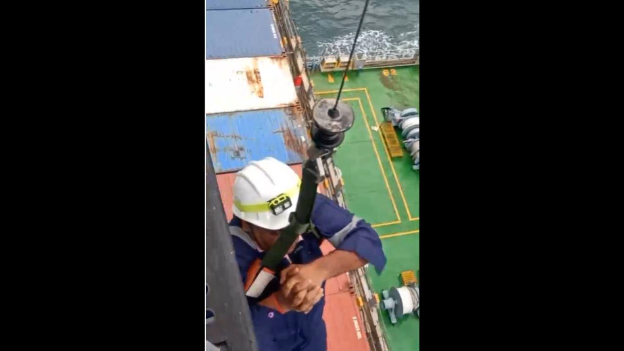 This swift insertion and extraction of the salvage team by the Indian Navy has significantly reinforced the rescue efforts