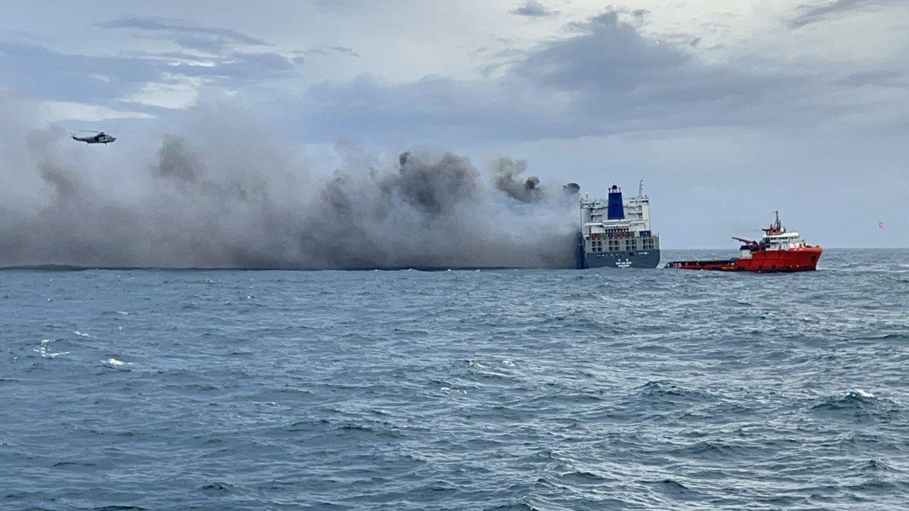 The Naval helicopter successfully inserted the team on the vessel amidst challenging weather/sea conditions and fire onboard