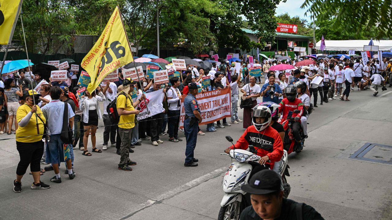 Outgoing Senator Francis Tolentino, who opposes the trial extending into the next Congress, proposed a revised timeline, suggesting the impeachment court begin proceedings on June 11 and deliver a decision by June 30