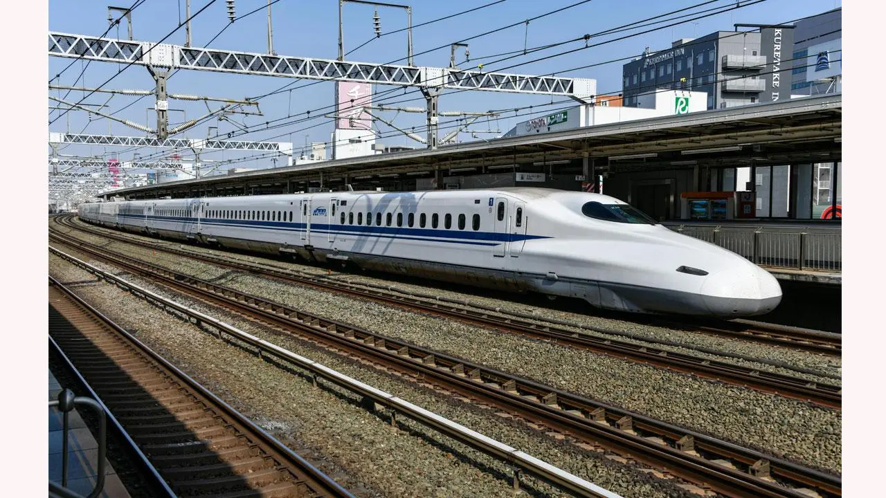 What To Know About Japan’s Train Network And How to Use It Like a Local