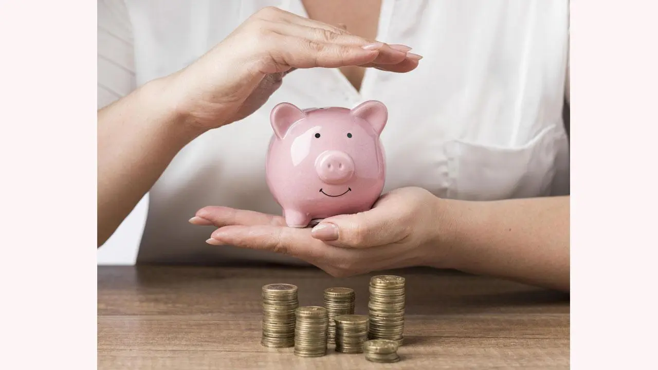 Why Every Working Professional Should Have a Dedicated Savings Account