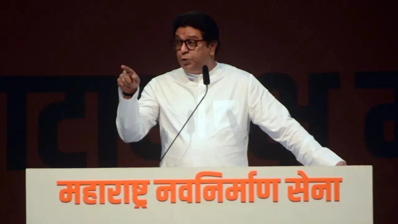  Raj Thackeray: Stop forcing Hindi on Maharashtra — Why isn’t it imposed in Modi