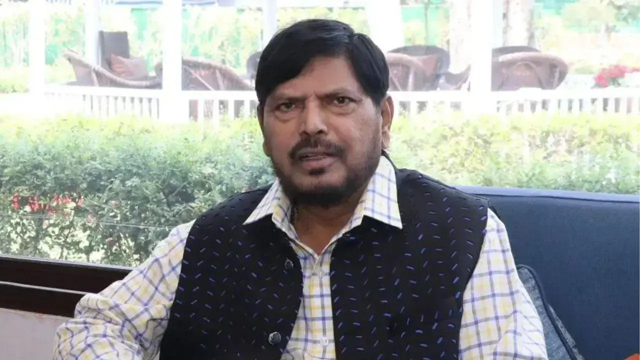Mumbai News LIVE Updates: Athawale echoes BJP's call for K'taka CM's resignation
