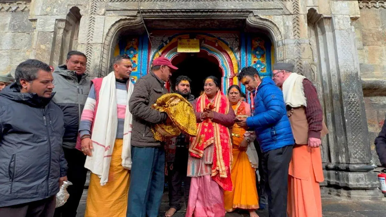 IN PHOTOS: Delhi CM Rekha Gupta visits Kedarnath with her family
