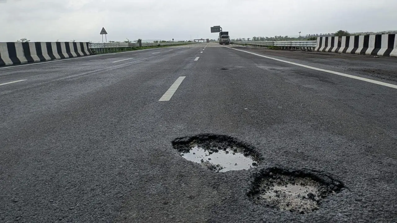 IN PHOTOS: Potholes plague Samruddhi Mahamarg just weeks after inauguration