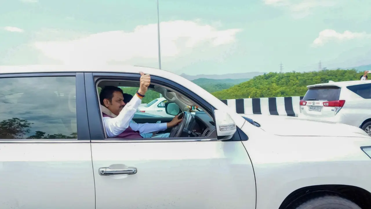 CM Fadnavis along with Eknath Shinde and Ajit Pawar took a car ride on the newly opened route during the inspection of the highway. Pic/X