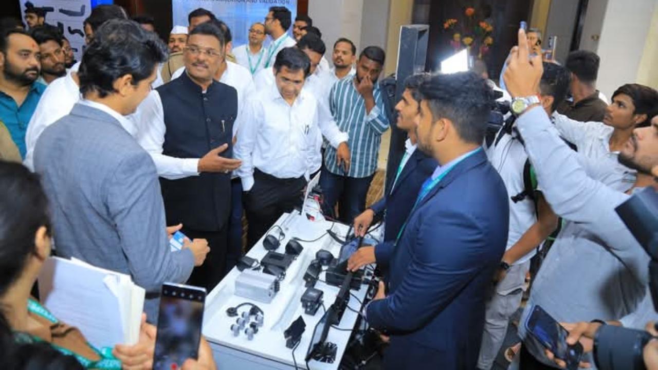 Important topics such as off-highway segments, sustainable transport, and electric mobility were deeply discussed. During the event, the Commercial Vehicle and Fleet Awards were given to individuals and companies for their outstanding work in the industry