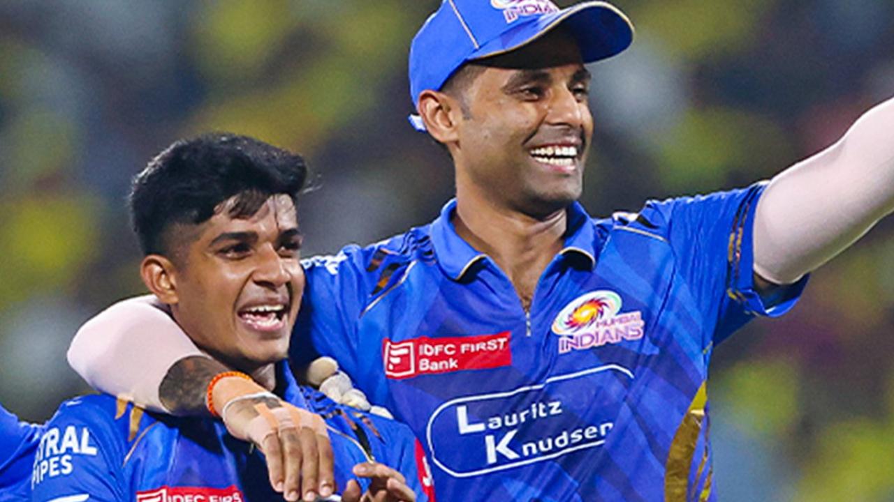 Heading into the high-stakes clash, Yadav had accumulated 673 runs in 15 innings, just 15 short of de Villiers’ iconic tally of 687 runs, the highest ever by a non-opener in a single IPL season