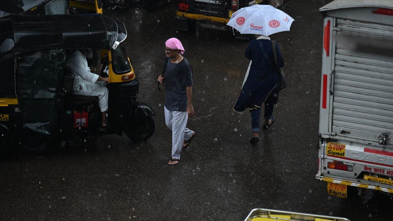 Along with Mahim, Sion also witnessed scenes typical of the city’s rainy season