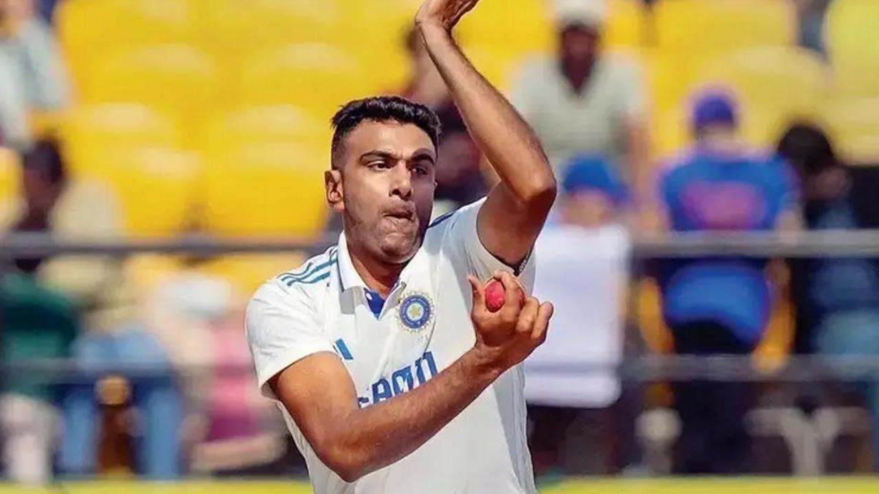 Ravichandran Ashwin's spin mastery
Along with Rohit and Virat, Team India will also miss the services of its crafty spinner, Ravichandran Ashwin. With the ability to break partnerships with the ball, Ashwin has also made crucial contributions with the bat. In his absence, Ravindra Jadeja will lead the spin attack and will be shouldered by Kuldeep Yadav