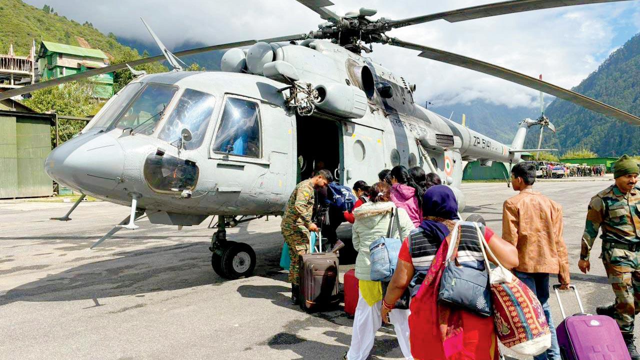 Sikkim landslide: 59 tourists airlifted as rescue ops resume